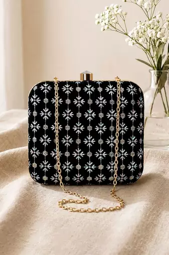  black based multicolored pattern threadwork embroidery clutch