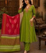 Green cotton hand embroidery kurta set with dupatta for women