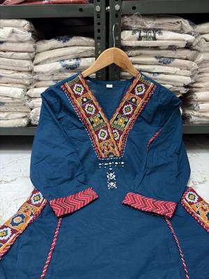 Blue cotton hand embroidery kurta set with dupatta for women 4