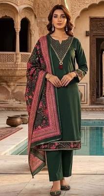 Green cotton floral print kurta set with dupatta for women 1
