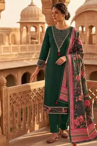 Green cotton floral print kurta set with dupatta for women