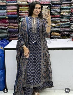 Blue cotton floral print kurta set with dupatta for women 2