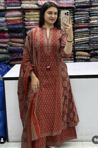 Red cotton floral print kurta set with dupatta for women