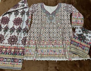 white digital print crepe crepe salwar suit - free size 5