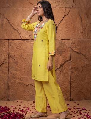 women's cotton blend embroidered kurta pant set 2