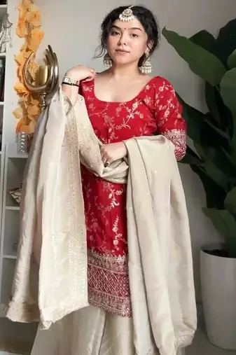 women's chanderi silk embroidered kurta palazzo with dupatta set