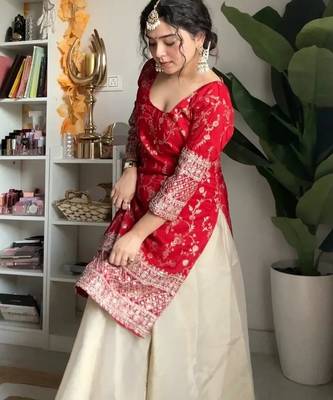 women's chanderi silk embroidered kurta palazzo with dupatta set 5