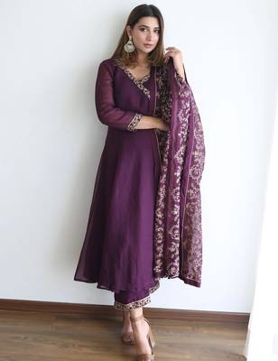 women's silk blend embroidered anarkali kurta pant with dupatta set 2