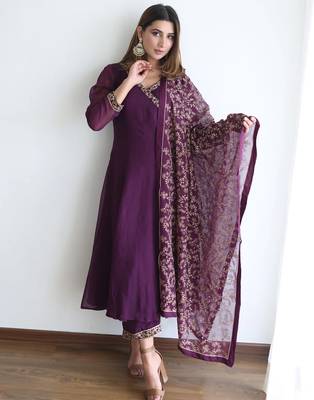 women's silk blend embroidered anarkali kurta pant with dupatta set 3