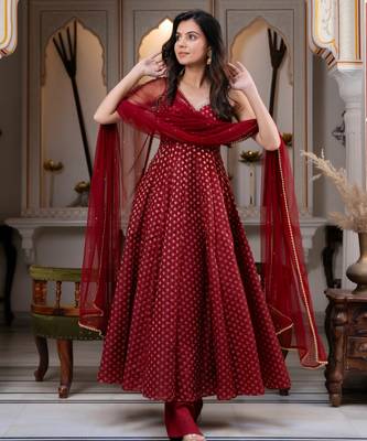women's chanderi woven butta motiff anarkali kurta pant with dupatta set 1