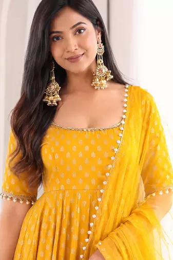 women's chanderi woven butta motiff anarkali kurta pant with dupatta set