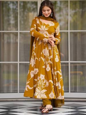 women's cotton blend printed anarkali kurta pant with dupatta set 2