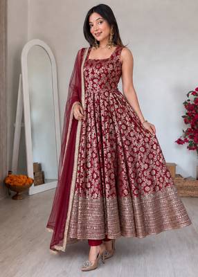 women's chanderi woven motiff anarkali kurta pant with dupatta set 2