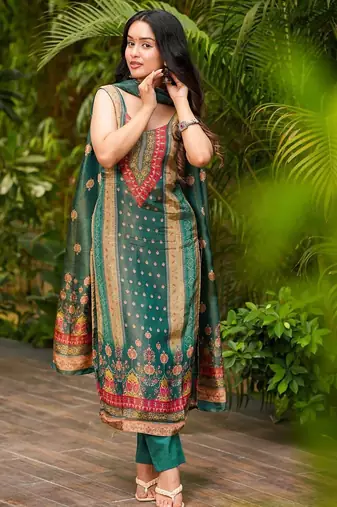 women's chanderi printed kurta pant with dupatta set