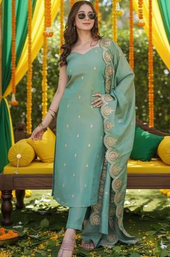 women's cotton blend embroidered kurta pant with dupatta set