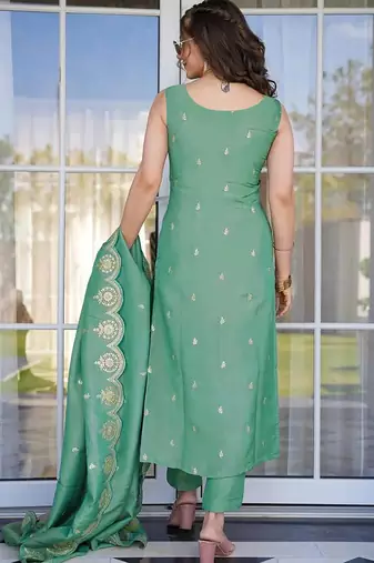 women's cotton blend embroidered kurta pant with dupatta set