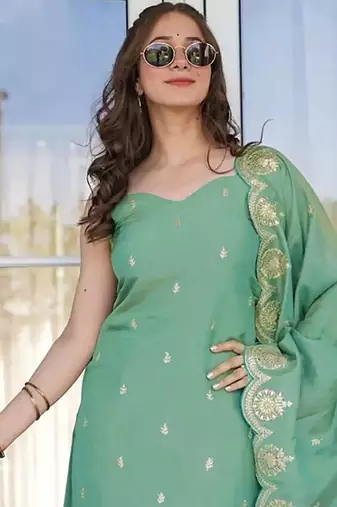 women's cotton blend embroidered kurta pant with dupatta set
