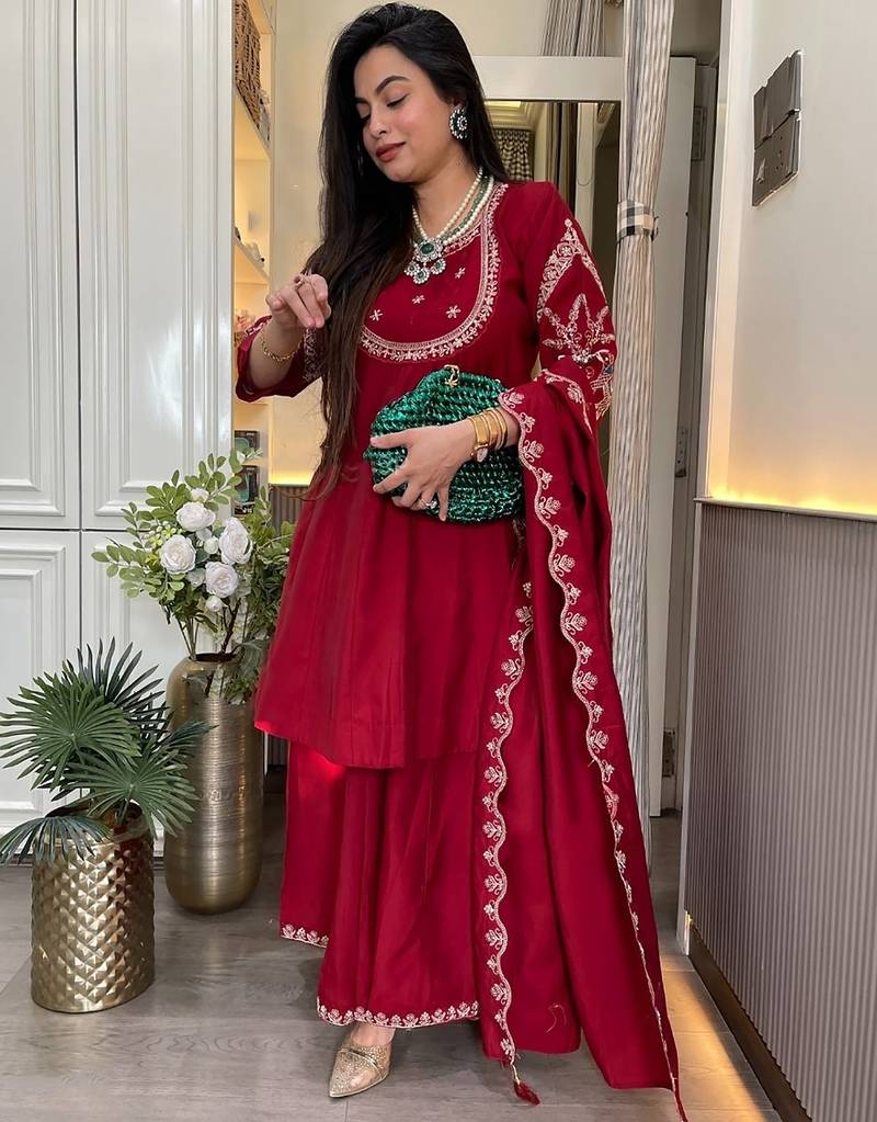women's silk blend embroidered kurta palazzo with dupatta set