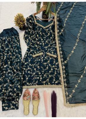 Dark green embroidery frendy full stitched farshi salwar suit set 4