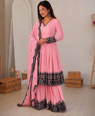 Women pink gorgette embroidery work detailing kurta set with dupatta 2