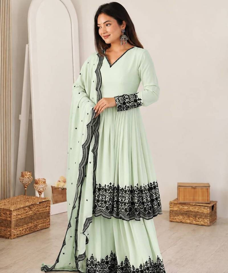 Women pista gorgette embroidery work detailing kurta set with dupatta