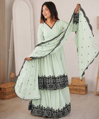 Women pista gorgette embroidery work detailing kurta set with dupatta 2
