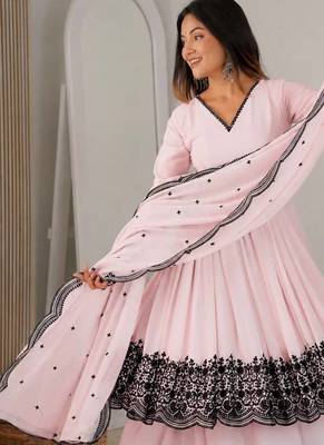 Women light pink gorgette embroidery work detailing kurta set with dupatta 1
