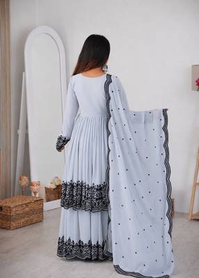 Women white gorgette embroidery work detailing kurta set with dupatta 3