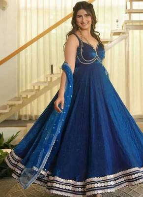 Women blue silk embroidery work detailing kurta set with dupatta 3