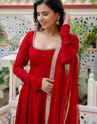 Women red gorgette embroidery work detailing kurta set with dupatta 1