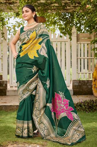 Women's green jacquard silk blend saree with zari floral border festive
