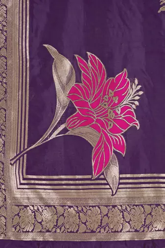Women's purple jacquard silk blend saree with zari floral border festive