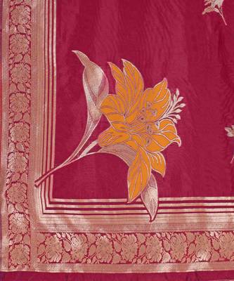 Women's red jacquard silk blend saree with zari floral border festive wear 5