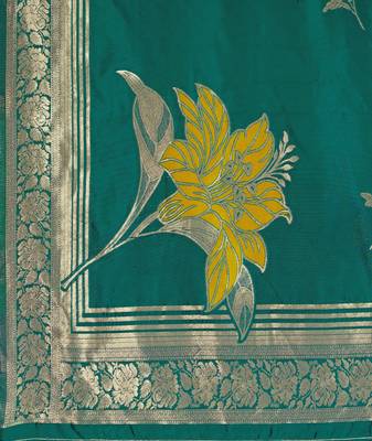 Women's teal green jacquard silk blend saree with zari floral border wear 5
