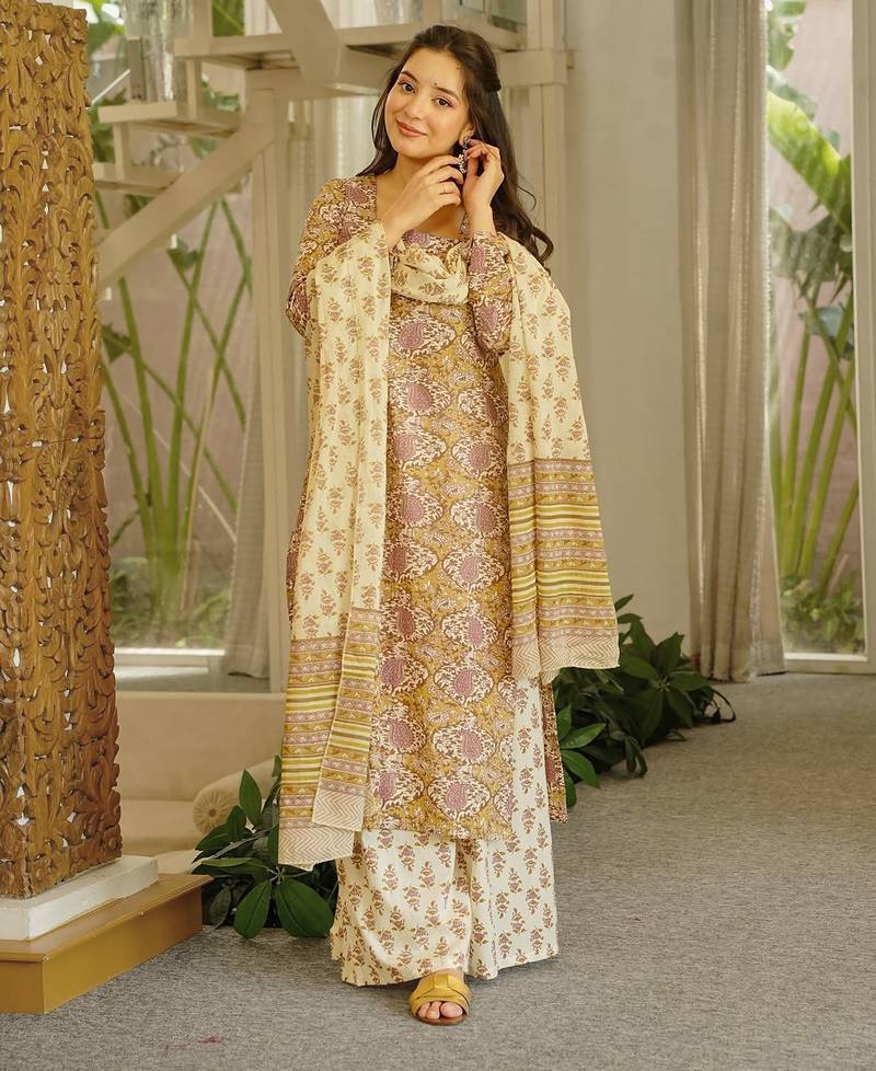 Floral printed pure cotton suit for women