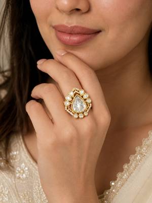 Elegant gold-plated teardrop statement ring with clear crystal stones 2