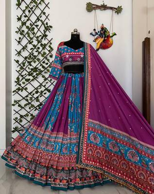 Blueish & Purple Navratri Lehenga Choli With Dupatta 3