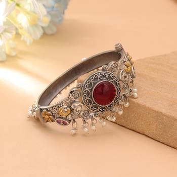 Maroon color two tone oxidised openable bracelet 1
