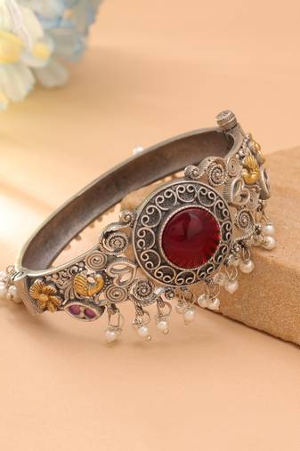 Maroon color two tone oxidised openable bracelet