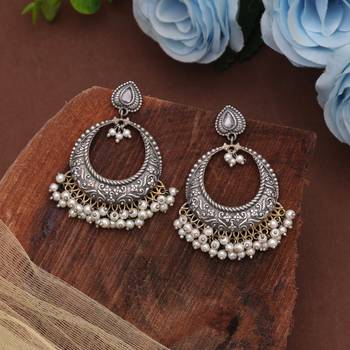 White color dual tone oxidised dangle earrings 1