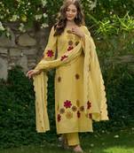 Mustard Yellow Floral Embroidered Pakistani Suit with Scalloped Dupatta – Premium Ethnic Wear