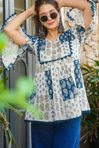 women's cotton blend floral printed flared top