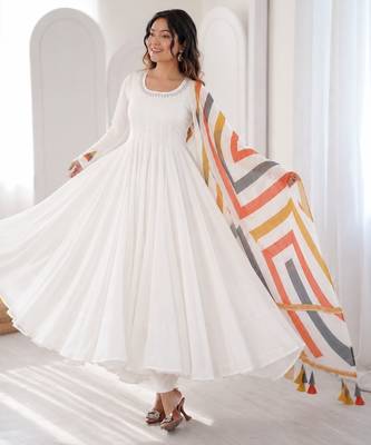 White flared anarkali kurta set with printed dupatta & pant 2