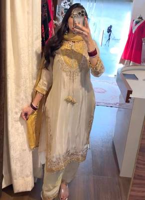 Cream silk blend embroidered kurta set 3