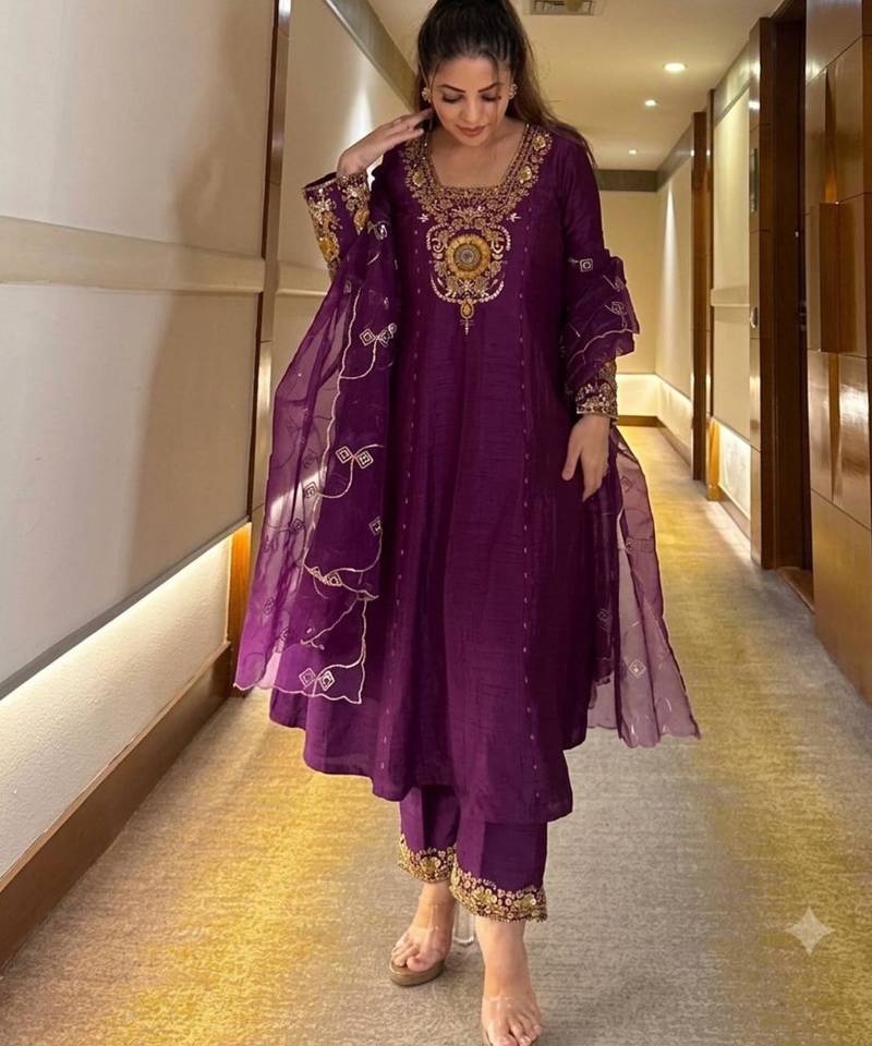 Purple crepe embroidered kurta set
