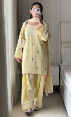 Light-yellow faux georgette embroidered farshi salwar set 2
