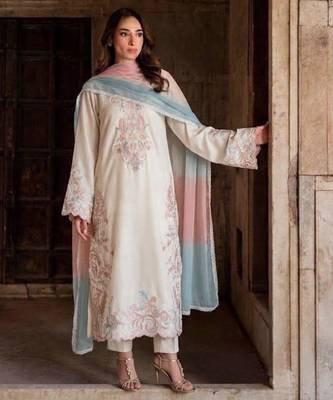 Off-white silk blend embroidered kurta set 4