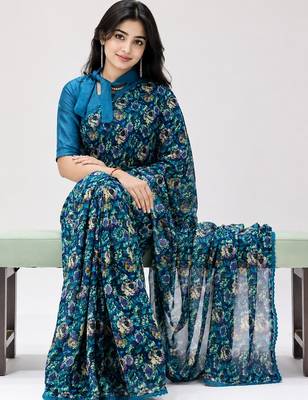 Neavy-blue color weightless floral printed sarees with unstitched blouse 3