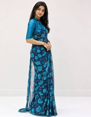 Sky color weightless floral printed sarees with unstitched blouse 2