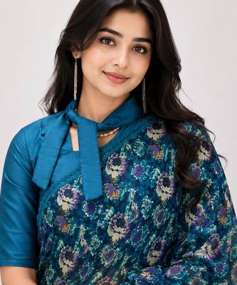 Neavy-blue color weightless floral printed sarees with unstitched blouse 4